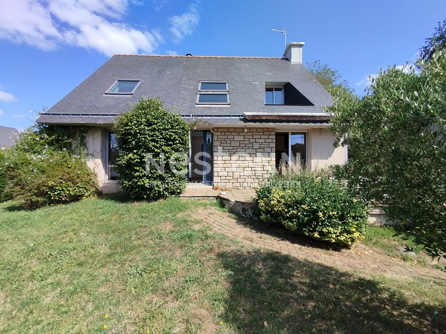 Maison Le Hezo  -  beaux volumes - 5 chambres  - 130 m2