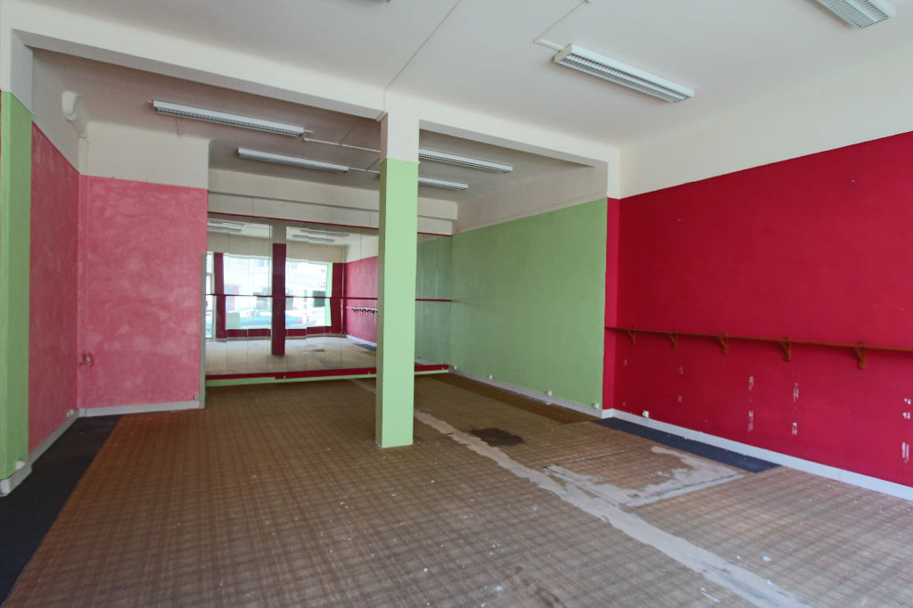 Local commercial Saint Nazaire
