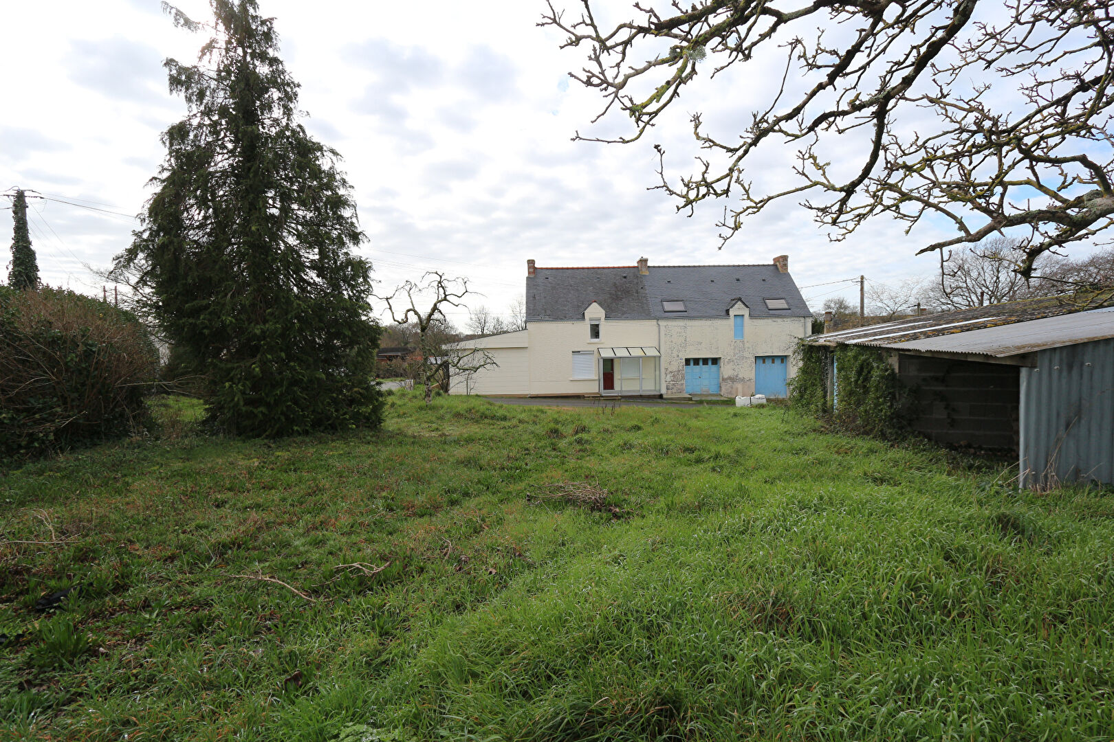Beau terrain constructible Crossac 730 m², exposé Est/Ouest, viabilisation à prévoir