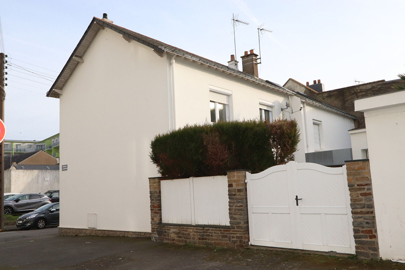 Maison familiale située en plein centre-ville - au calme - Jardin et garage