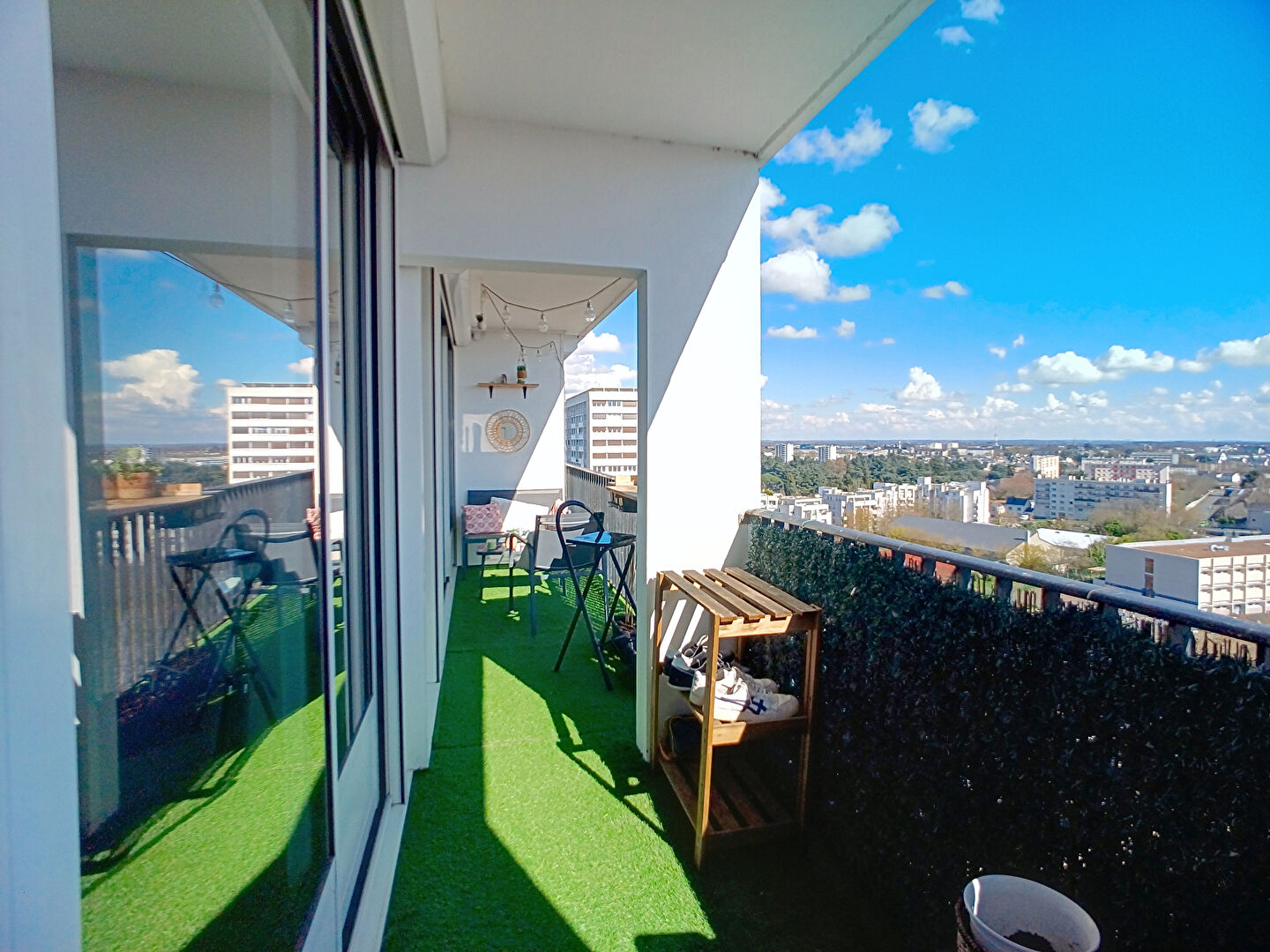 Appartement  T2bis à vendre de 69 m² avec ascenseur, balcon et vue Imprenable sur Angers.