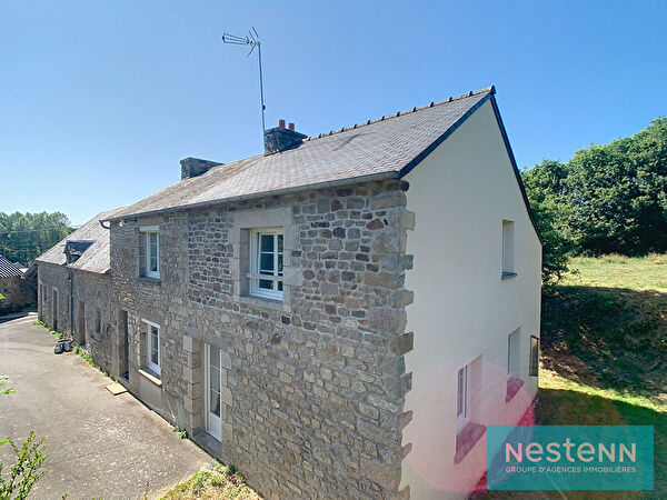 Vente par agence immobiliere à Uzel (22460)