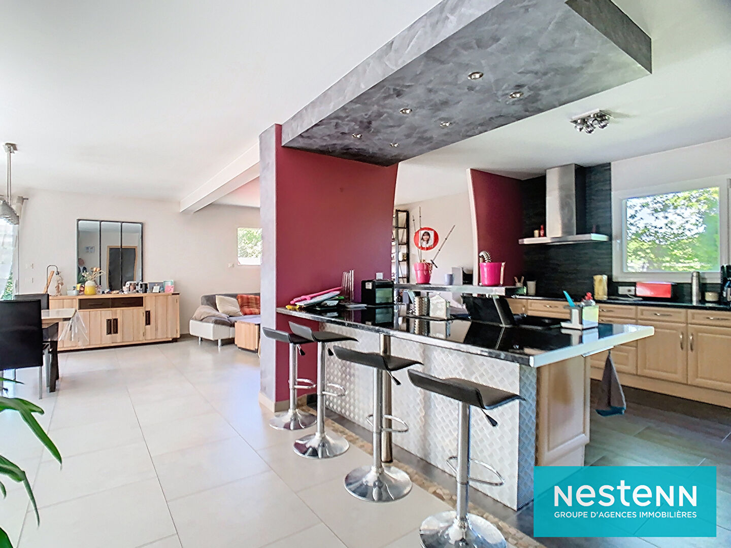 Maison contemporaine 4 chambres, 155 m² habitables, sur 800 m² de terrain, à 1,5 km de Quintin