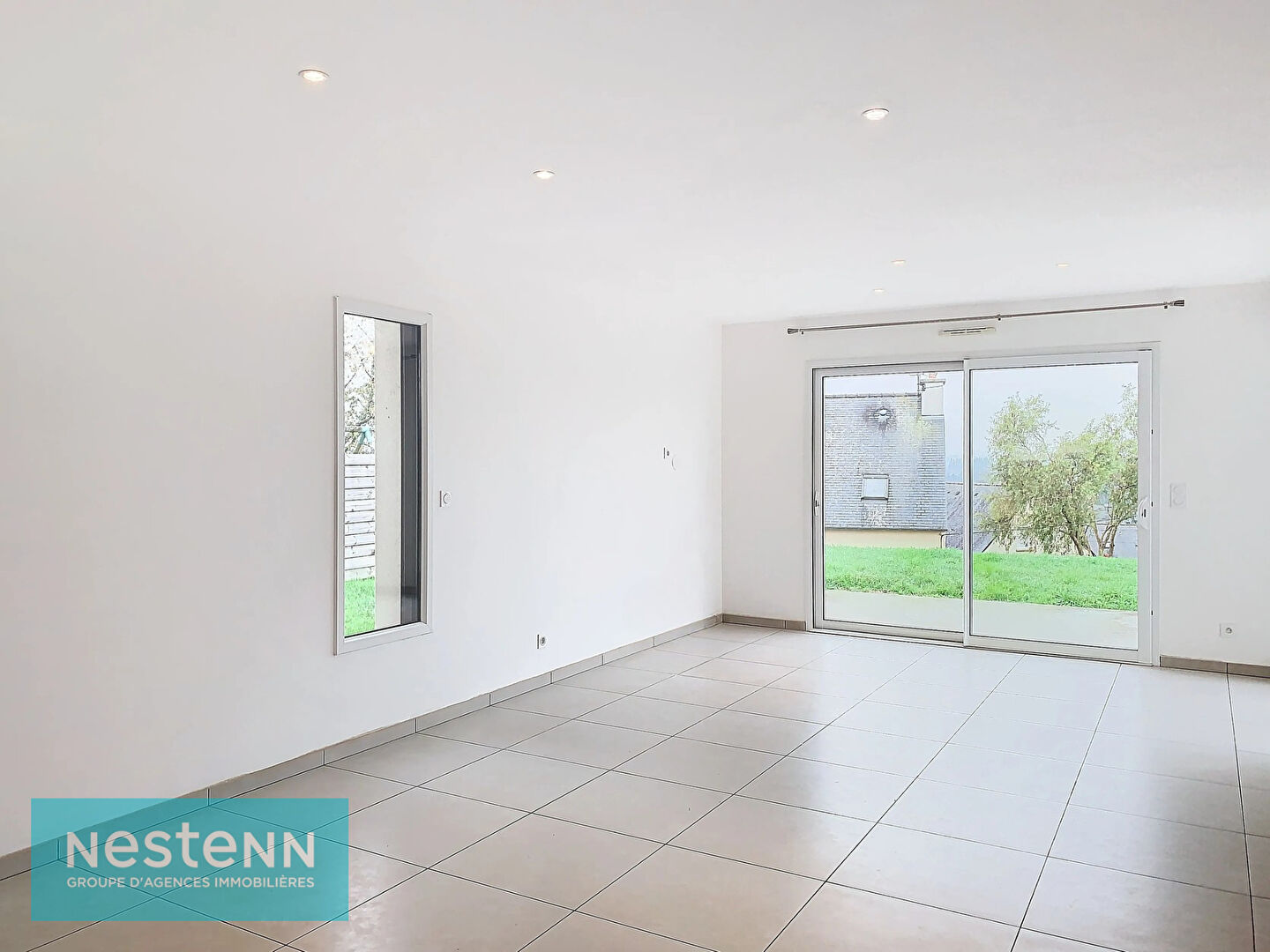 Maison plein centre Saint Donan de 120 m2, 4 chambres, beaux volumes