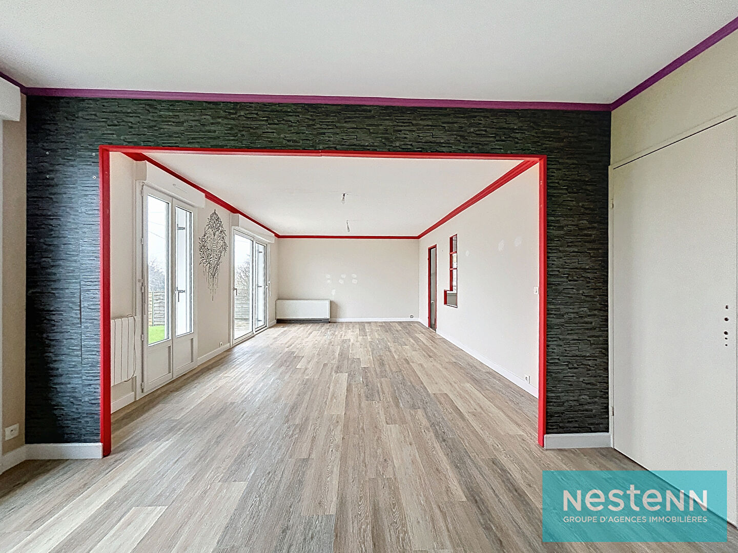 A vendre sur QUESSOY, Maison entièrement de plain pied avec beau jardin
