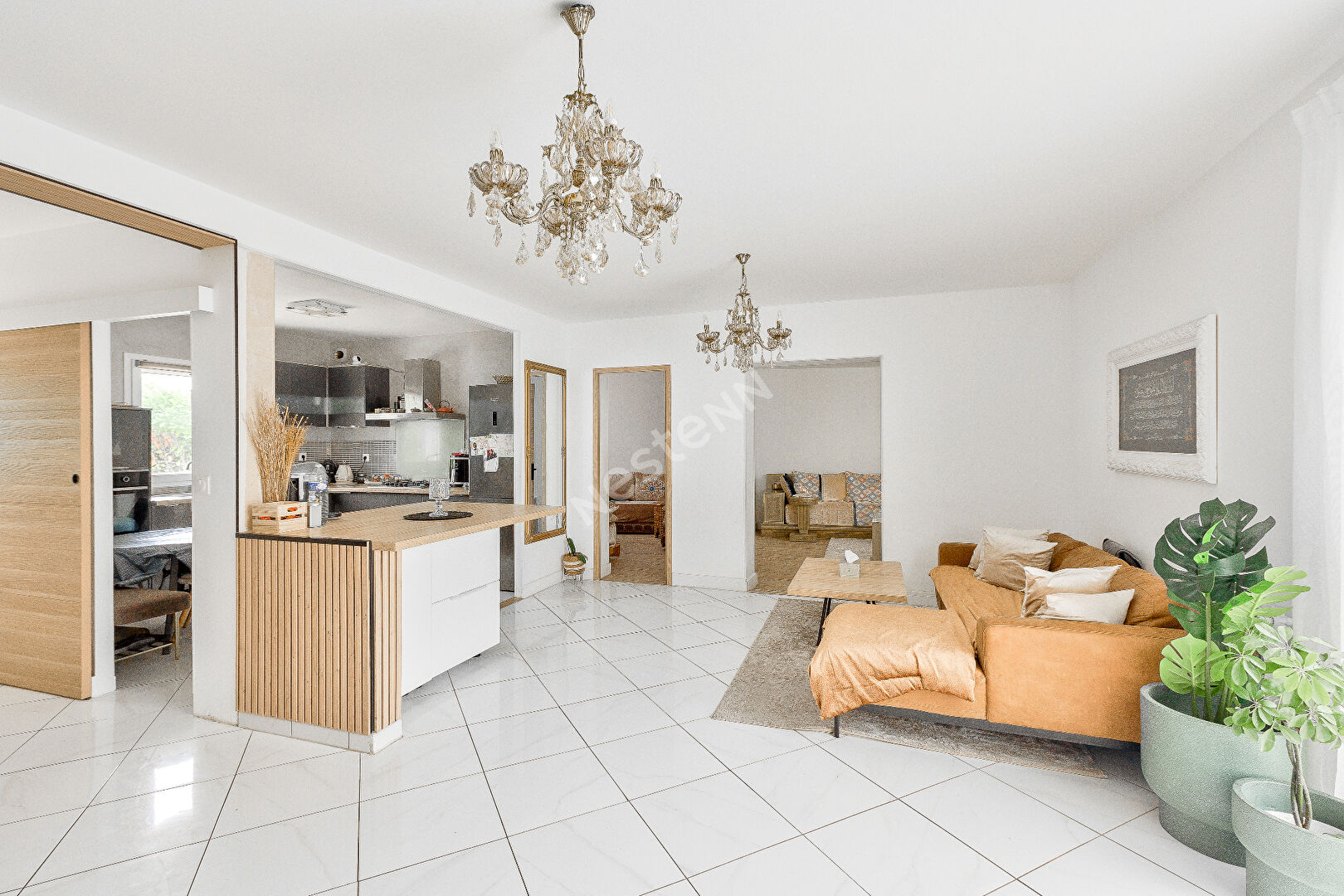 MAISON CONTEMPORAINE HABITABLE DE PLAIN PIED PROCHE CENTRE