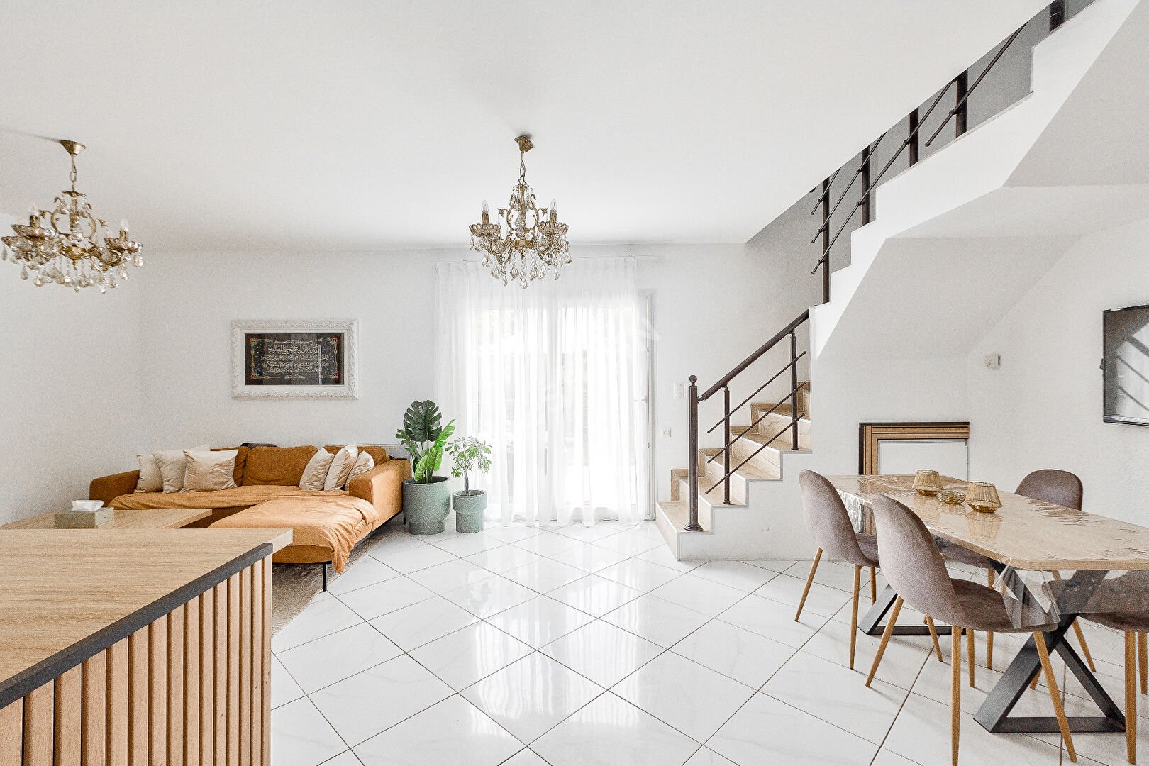 MAISON CONTEMPORAINE HABITABLE DE PLAIN PIED PROCHE CENTRE
