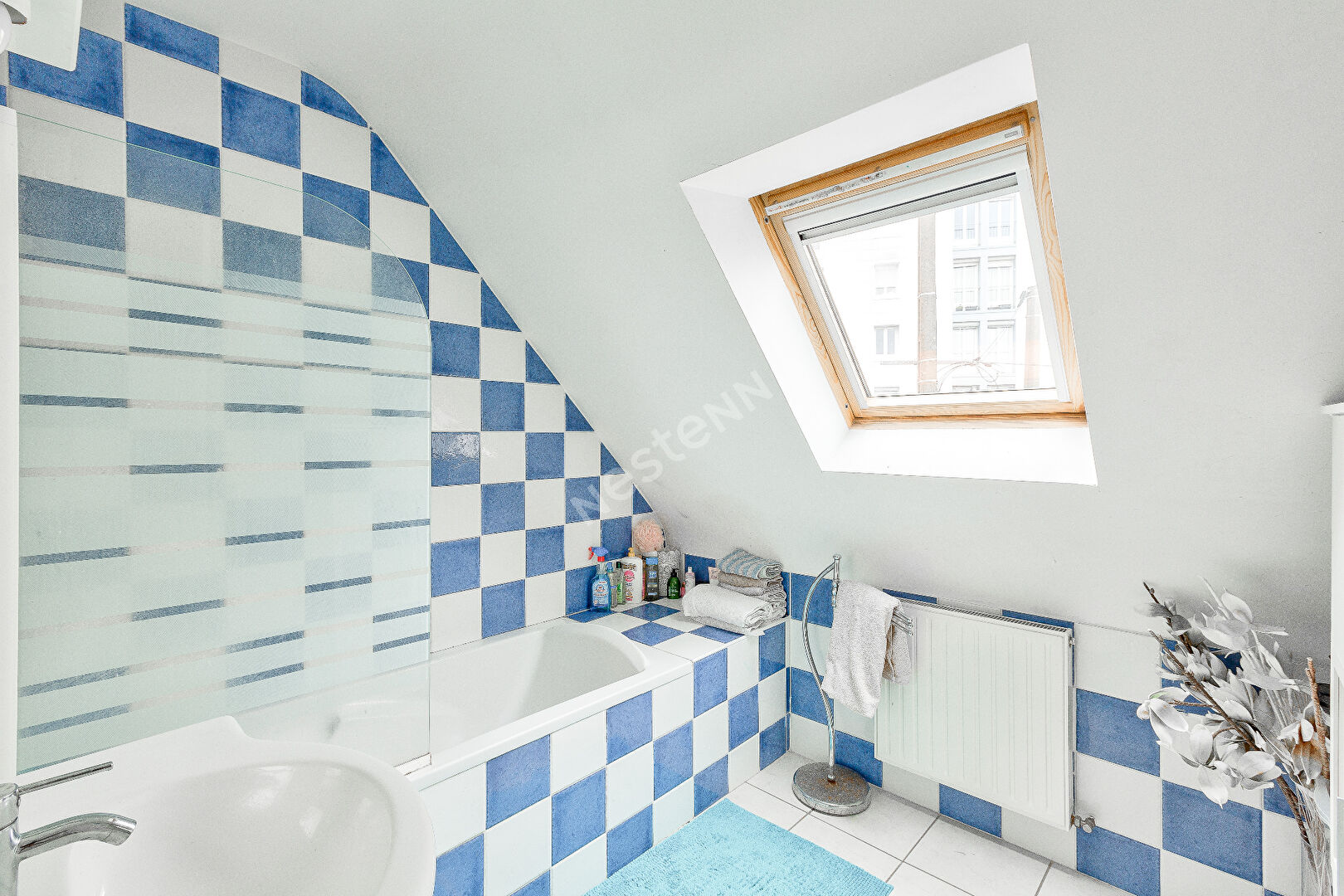 MAISON CONTEMPORAINE HABITABLE DE PLAIN PIED PROCHE CENTRE