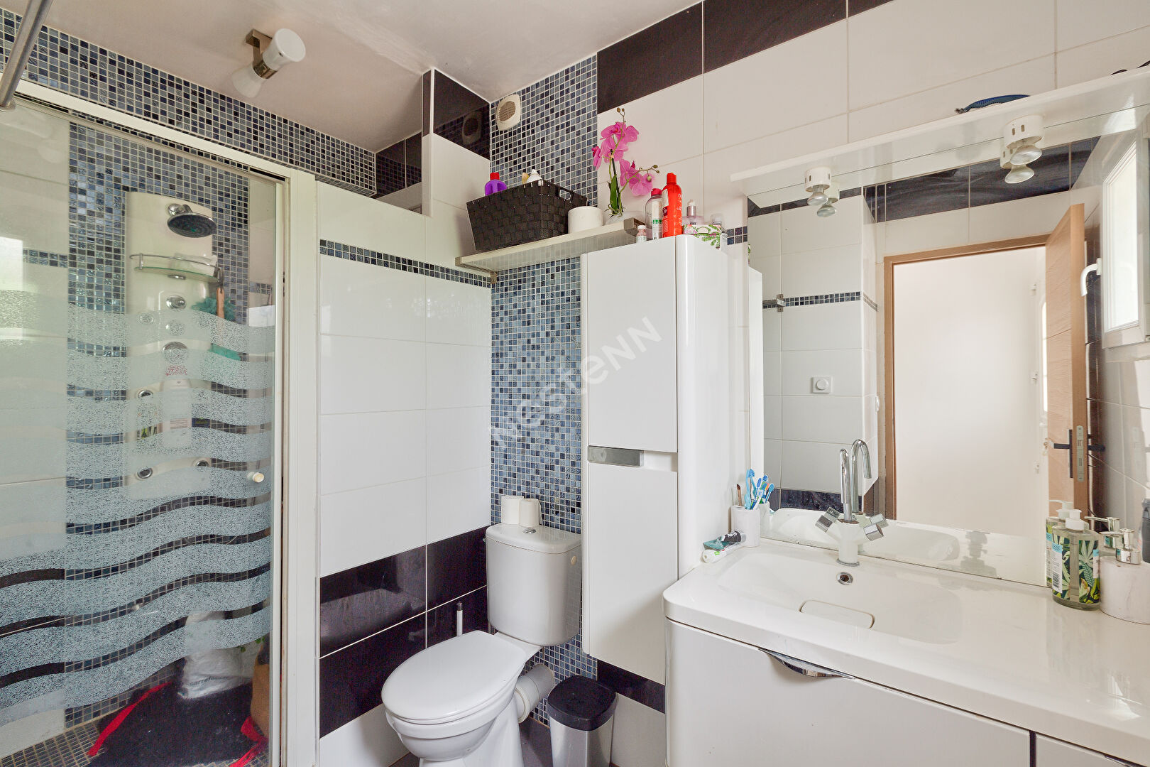 MAISON CONTEMPORAINE HABITABLE DE PLAIN PIED PROCHE CENTRE