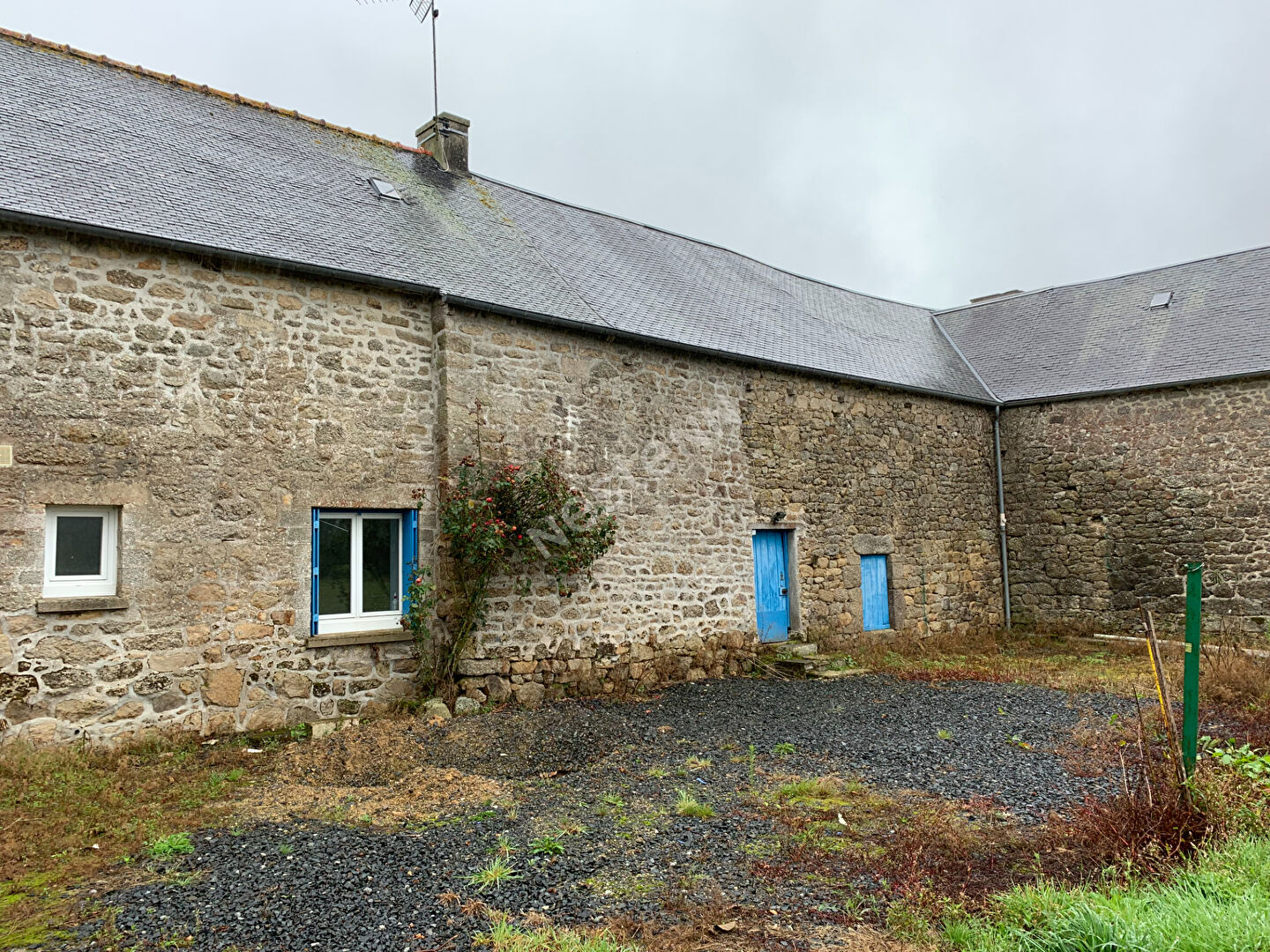 Maison à rénover en campagne de Ploeuc l'Hermitage à 10 min du bourg de Ploeuc