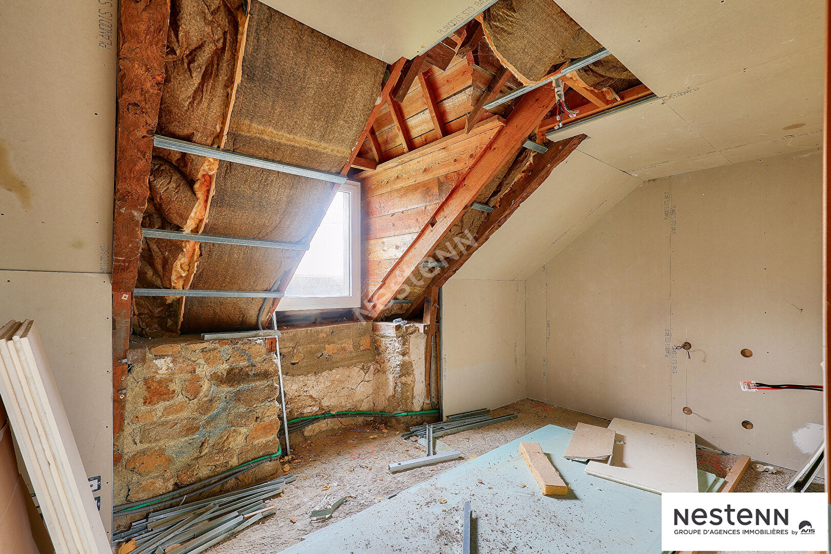 Maison longère Saint Brandan aux portes de QUINTIN, au calme, 4 chambres, à finir de rénover !