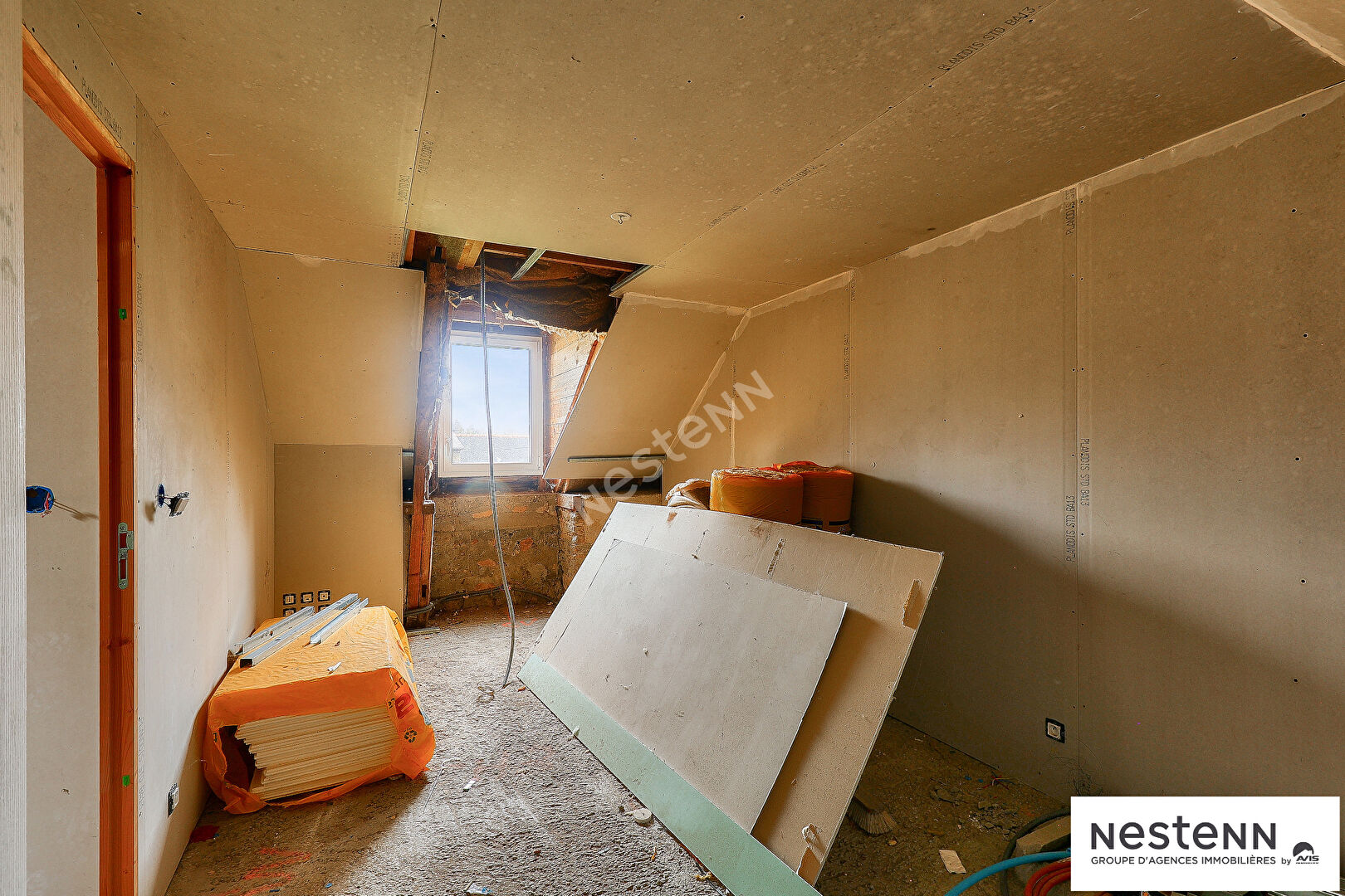 Maison longère Saint Brandan aux portes de QUINTIN, au calme, 4 chambres, à finir de rénover !