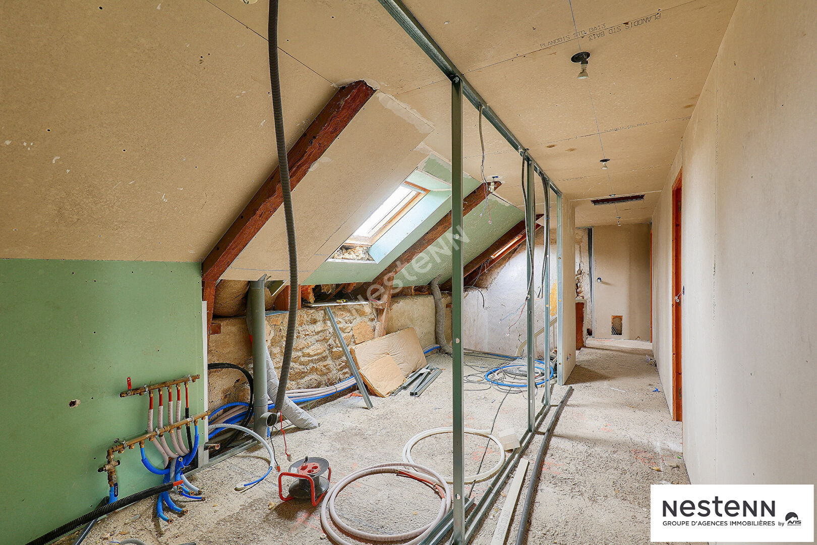 Maison longère Saint Brandan aux portes de QUINTIN, au calme, 4 chambres, à finir de rénover !