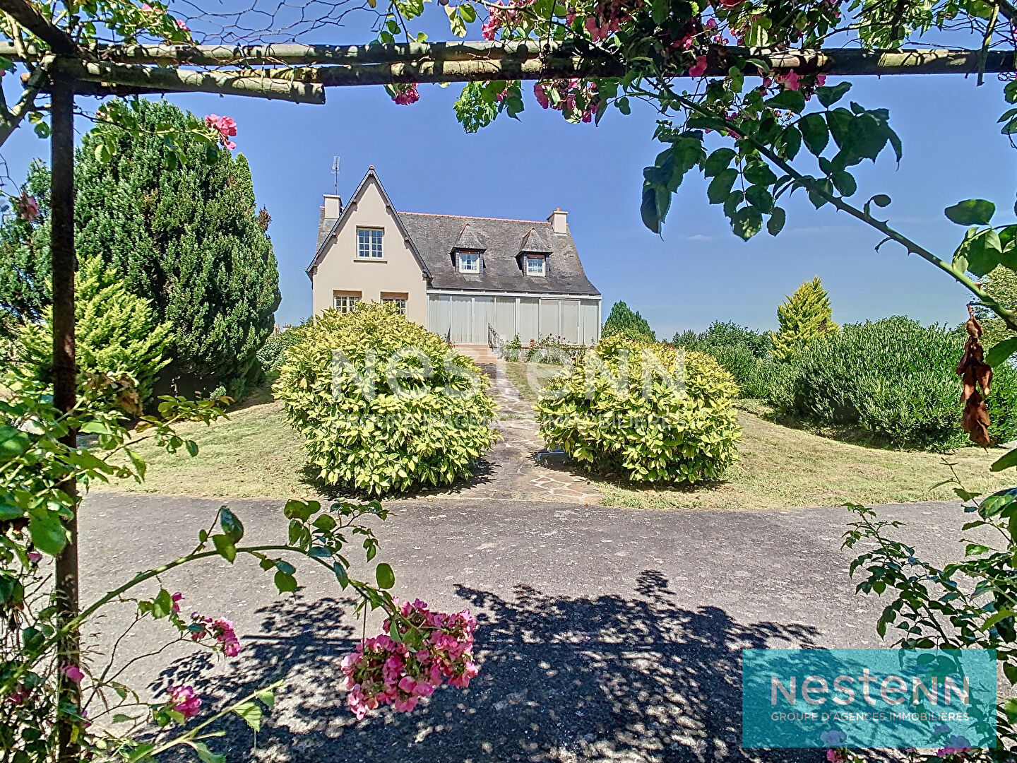 Maison quatre chambres sur 2700m² de terrain à 15 min de Saint Brieuc