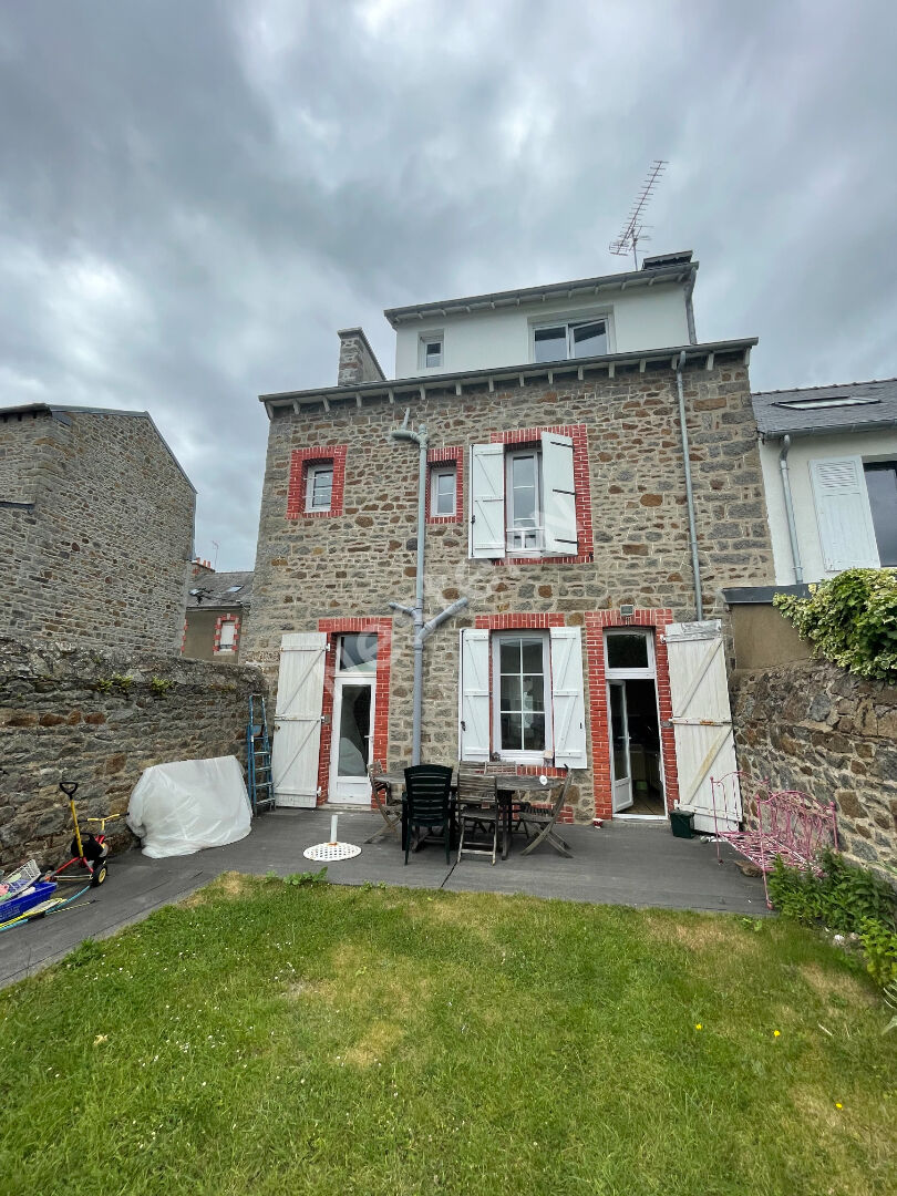 Maison de ville - quartier  Robien - 6 chambres