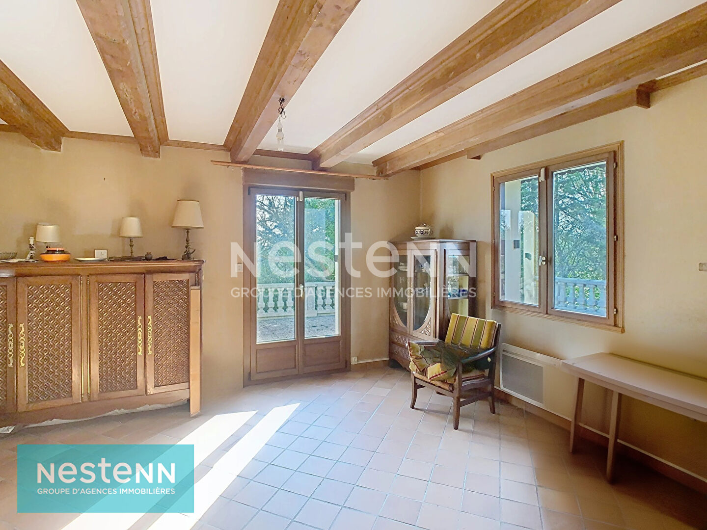 VENTE SAINT-DONAN, Grande maison familiale 5 chambres, vivable de plain-pied, proche centre bourg
