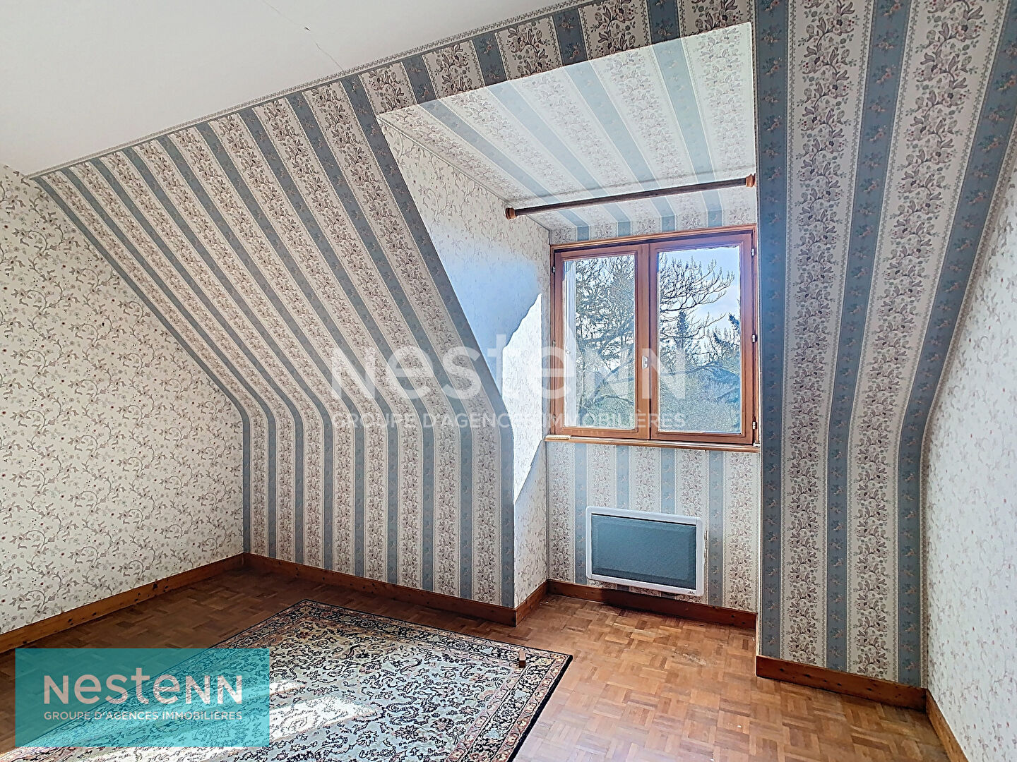 VENTE SAINT-DONAN, Grande maison familiale 5 chambres, vivable de plain-pied, proche centre bourg