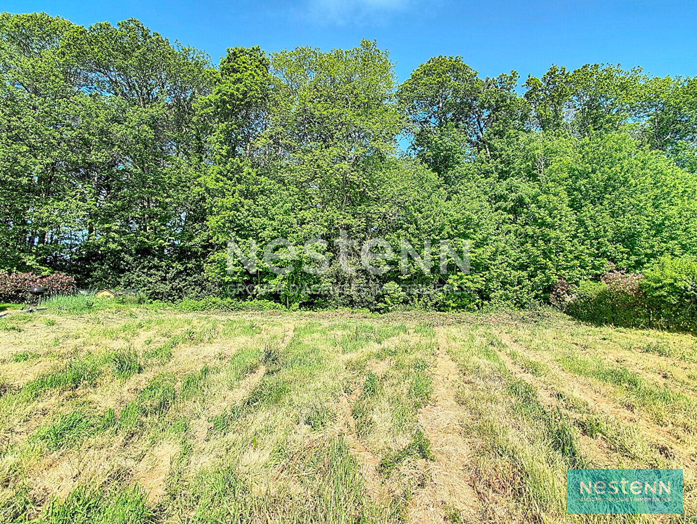 Vente Terrain constructible viabilisé de  520 m2 au bourg  de PLEDRAN !