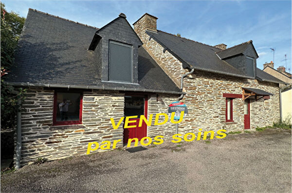 Vente par agence immobiliere à Montertelot (56800)