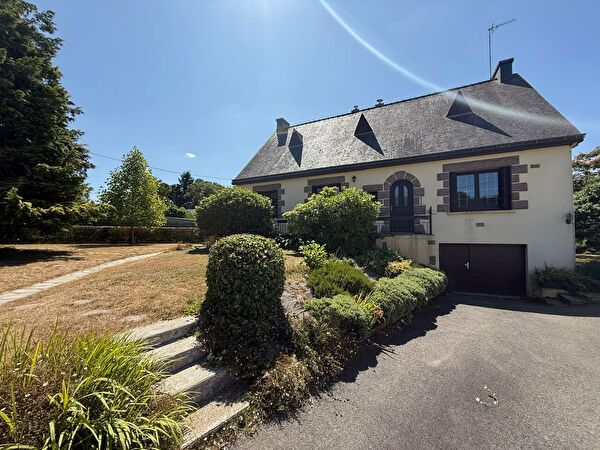 Vente par agence immobiliere à Ploermel (56800)