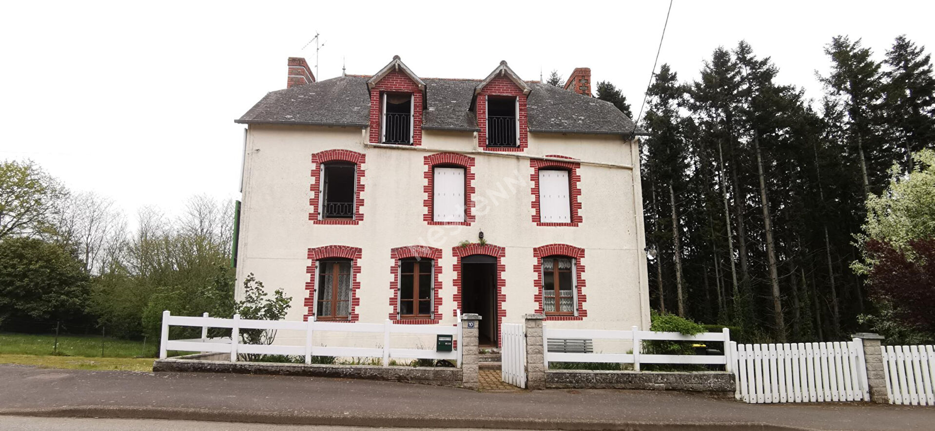 Maison de 6 pièces à Loyat (56800)