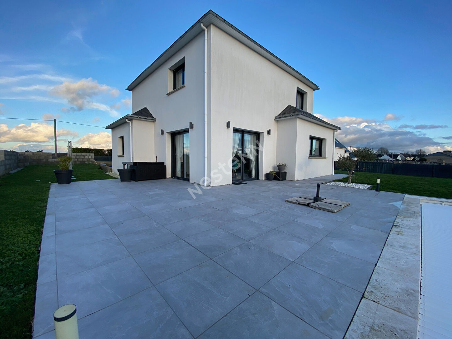 Maison récente de 6 pièces à Loyat (56800)