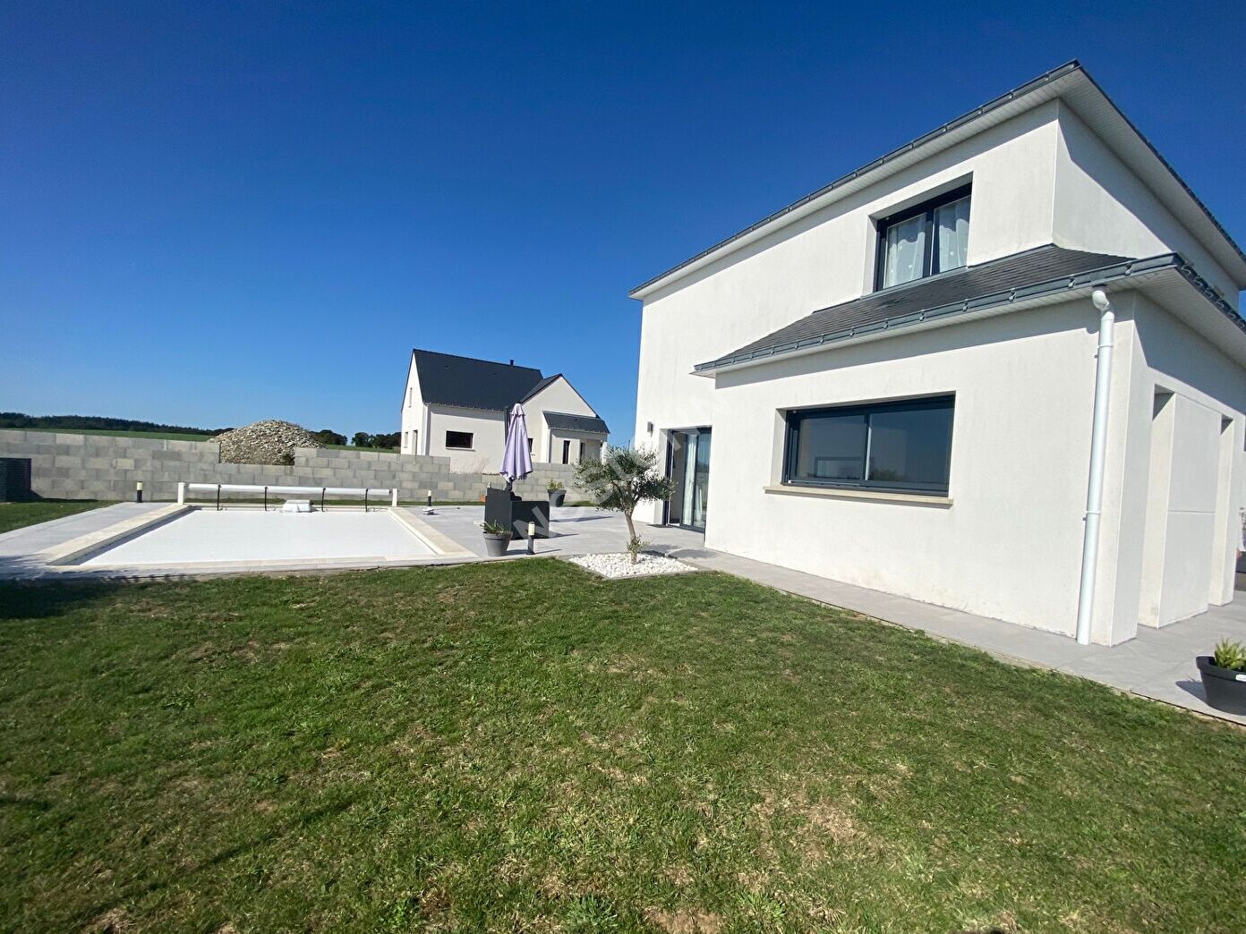 Maison récente de 6 pièces à Loyat (56800)