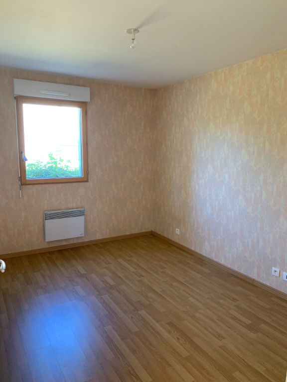 Appartement T3 - 65m² -  Proche bourg