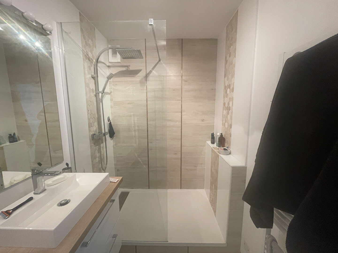 SOUS OFFRE - Appartement Nantes sud t2 48 m2 lumineux garage bord de sèvre balcon
