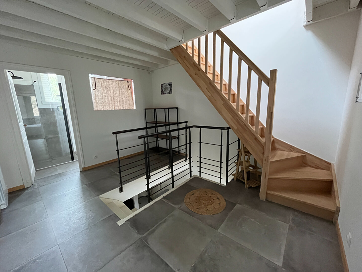 Maison de ville quartier Sainte-Anne à Nantes, de 2 chambres. Rénovée avec goût!