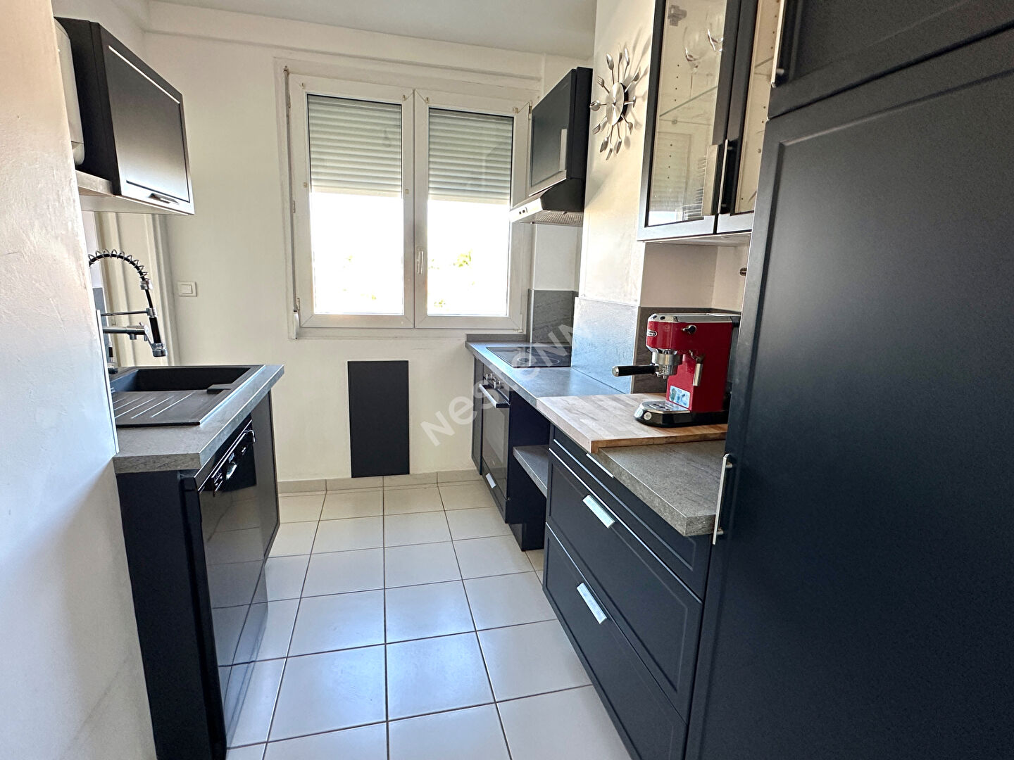 Nantes Bout des Pavés :  Appartement à vendre T3, 2 chambres, proche lignes bus  et commerces. Entièrement rénové.