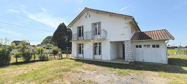 Vente par agence immobiliere à Tarbes (65000)