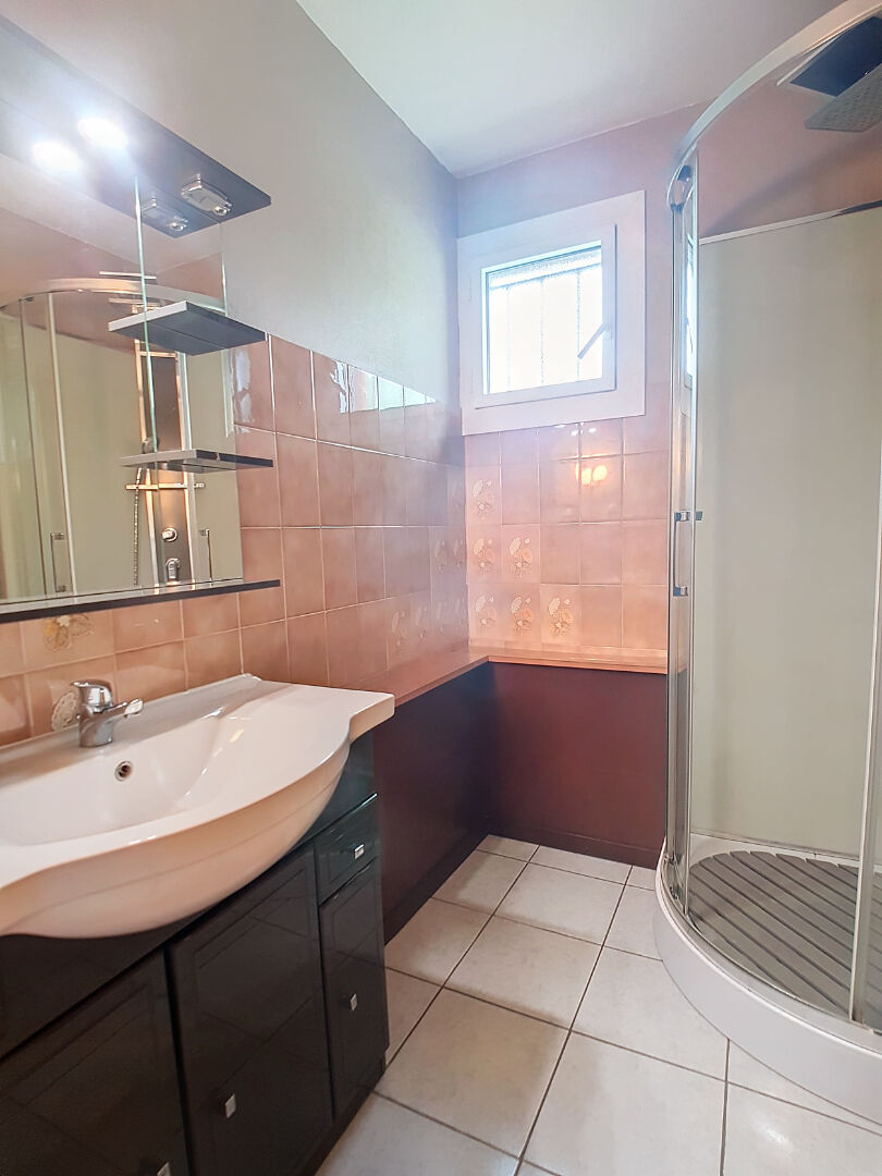 A vendre PAU Appartement T2 de 60 m² avec terrasse en rez-de-chaussée d'une résidence sécurisée