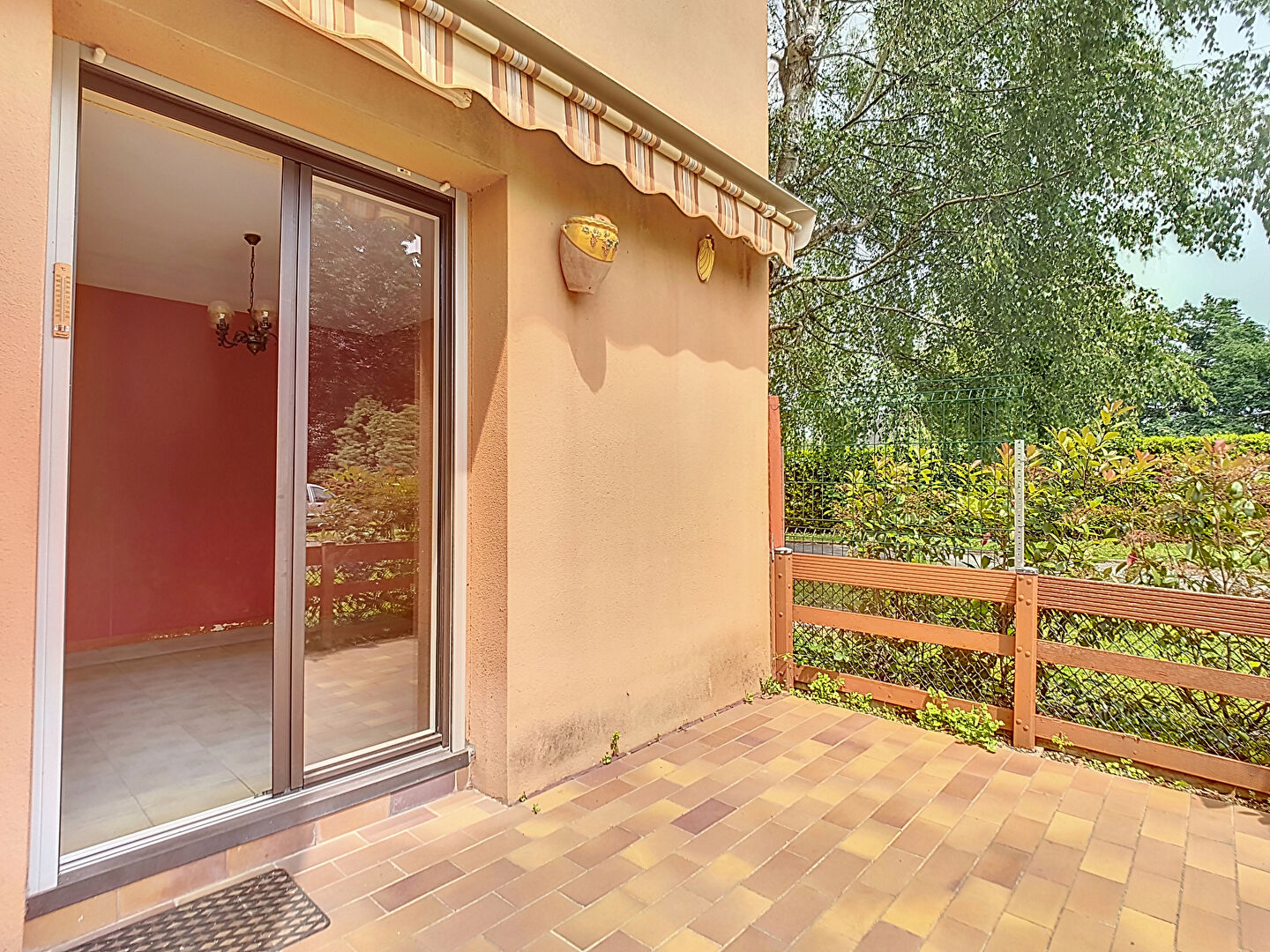 A vendre PAU Appartement T2 de 60 m² avec terrasse en rez-de-chaussée d'une résidence sécurisée