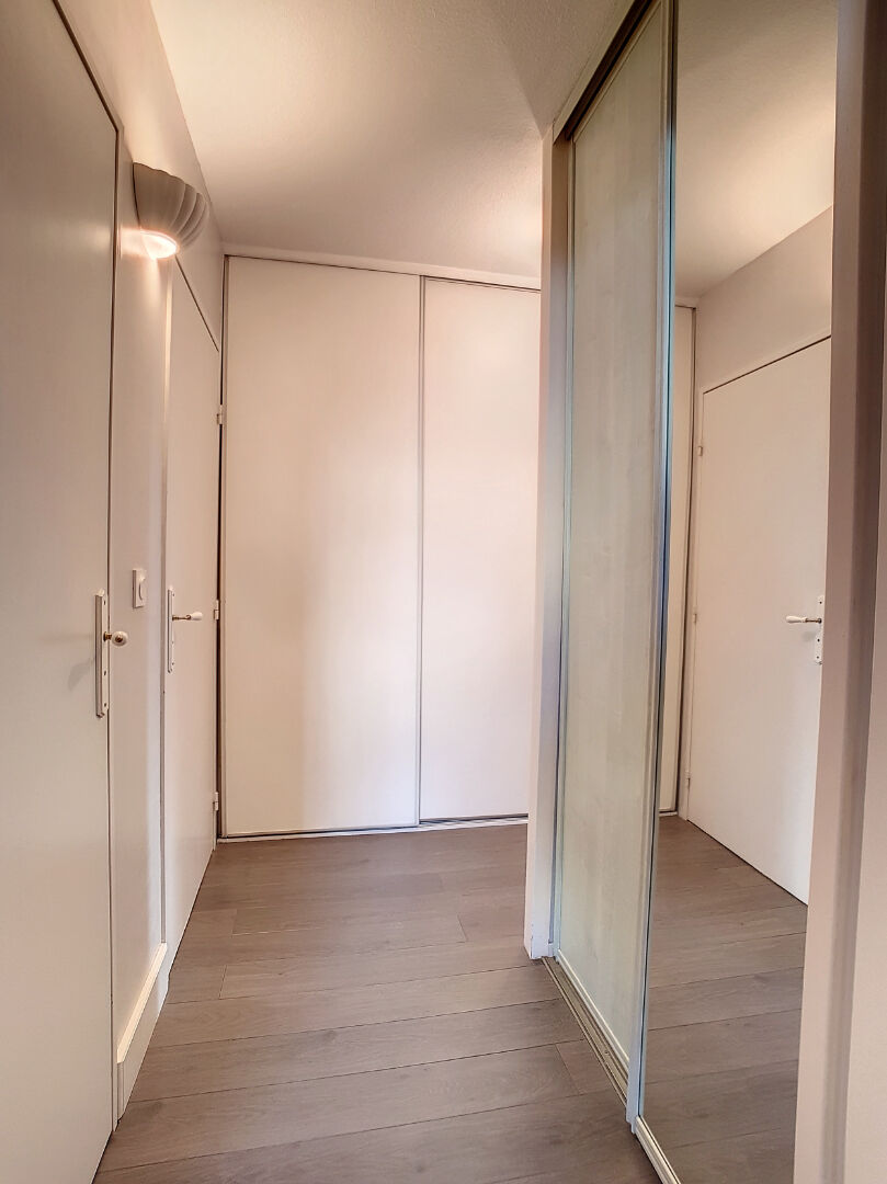 A LOUER APPARTEMENT T4 DE 81.50 m2 AVEC BALCON ET GARAGE
