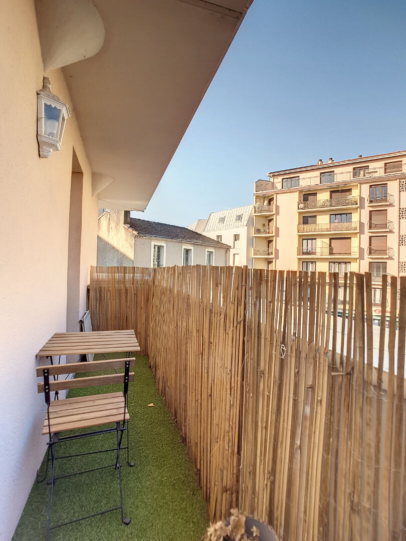 A LOUER APPARTEMENT T4 DE 81.50 m2 AVEC BALCON ET GARAGE