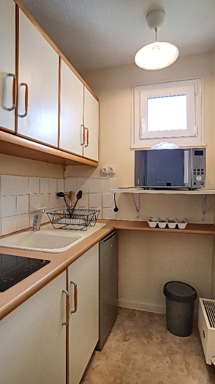 A VENDRE PAU SECTEUR FACS STUDIO MEUBLE DE 24.61m² EN PARFAIT ETAT + CAVE