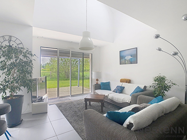 Vente par agence immobiliere à Cantenay epinard (49460)