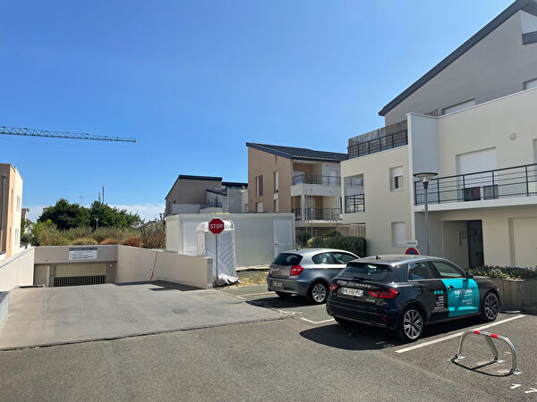 Vente garage-parking à Saint jean de la croix (49130)