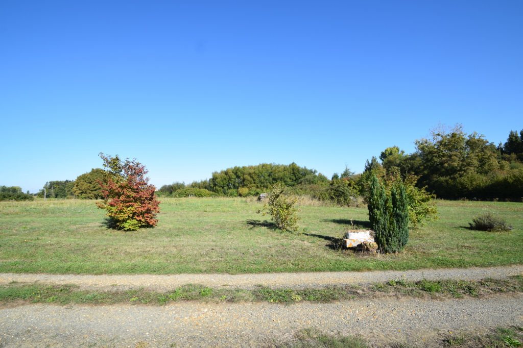 VILLAINES SOUS MALICORNE
