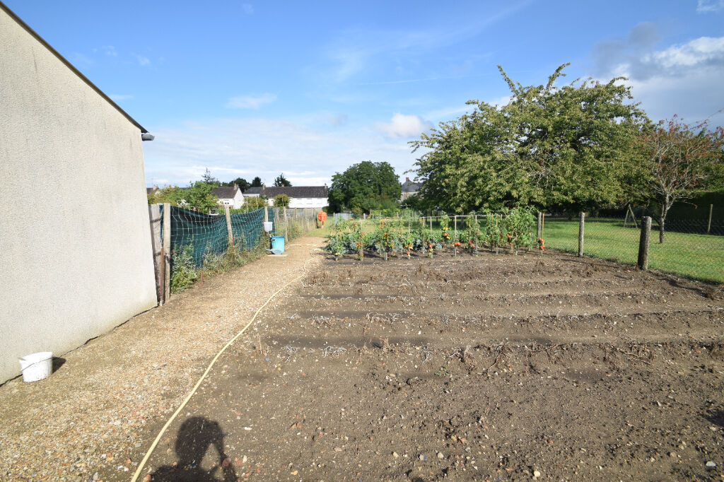 VILLAINES SOUS MALICORNE