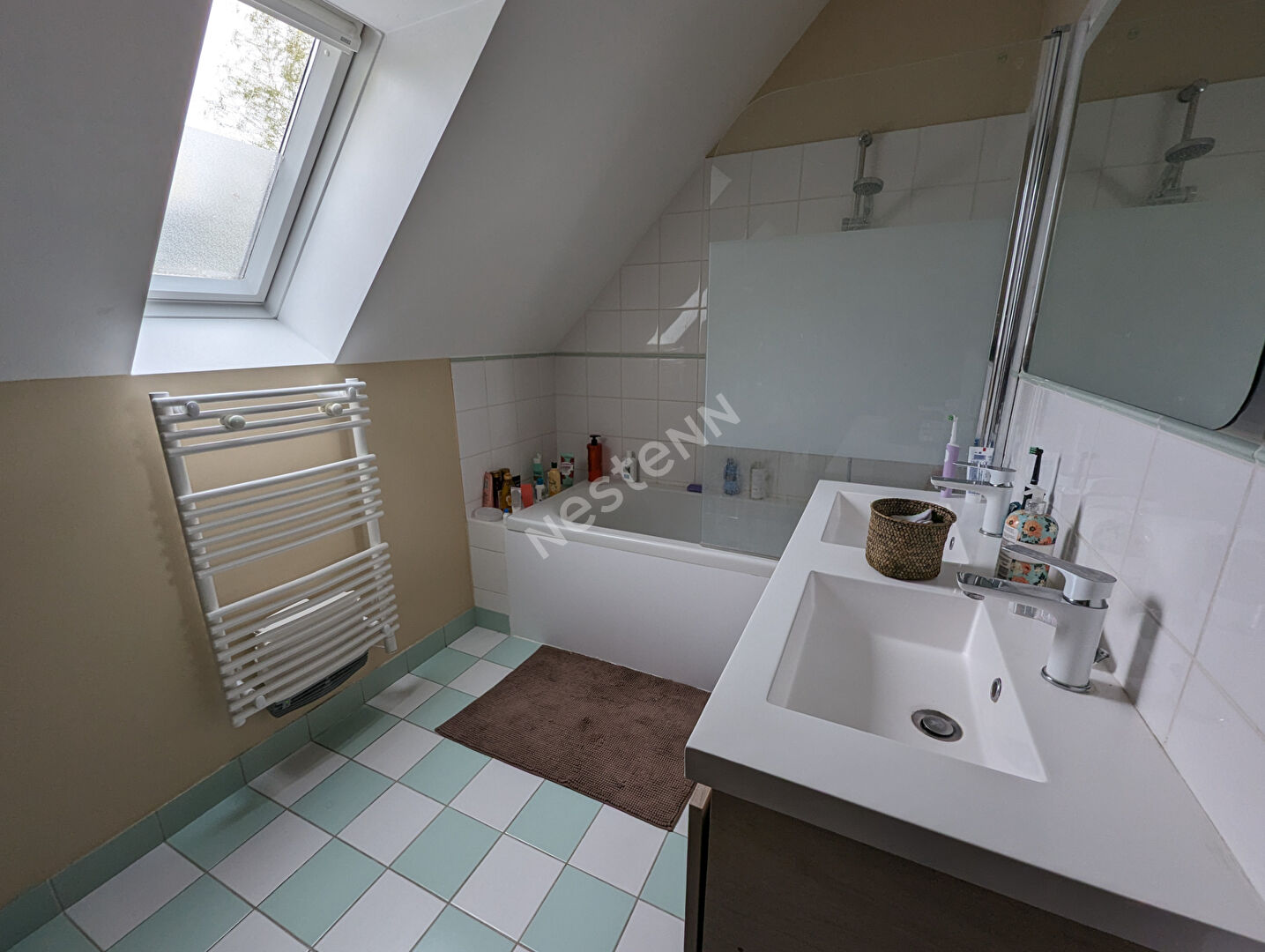 Jolie Maison dans la commune de Noyen sur Sarthe - à proximité de toutes commodités