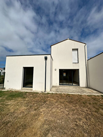 Location aux sables d olonne (85100)