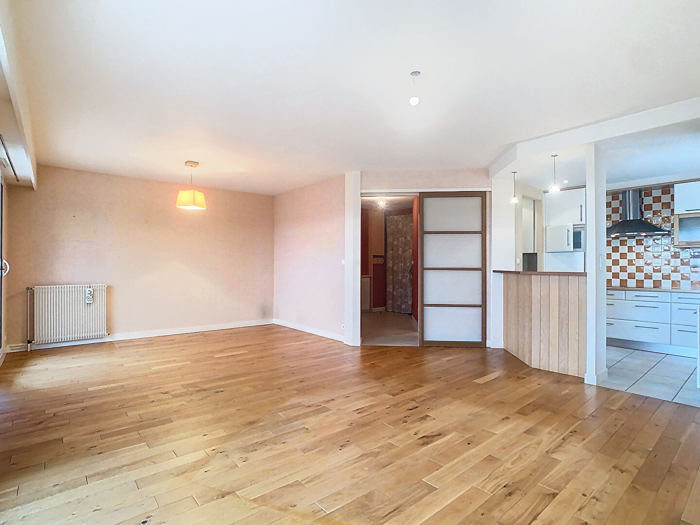 Appartement type 3 avec Balcon et garage sur la ville de Cholet proche de l'hyper centre.
