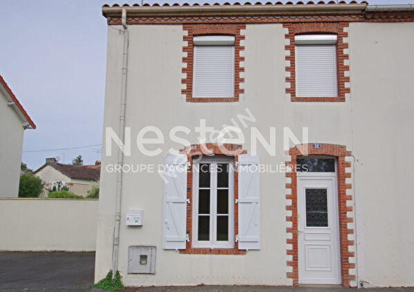 Vente par agence immobiliere à Saint christophe du bois (49280)