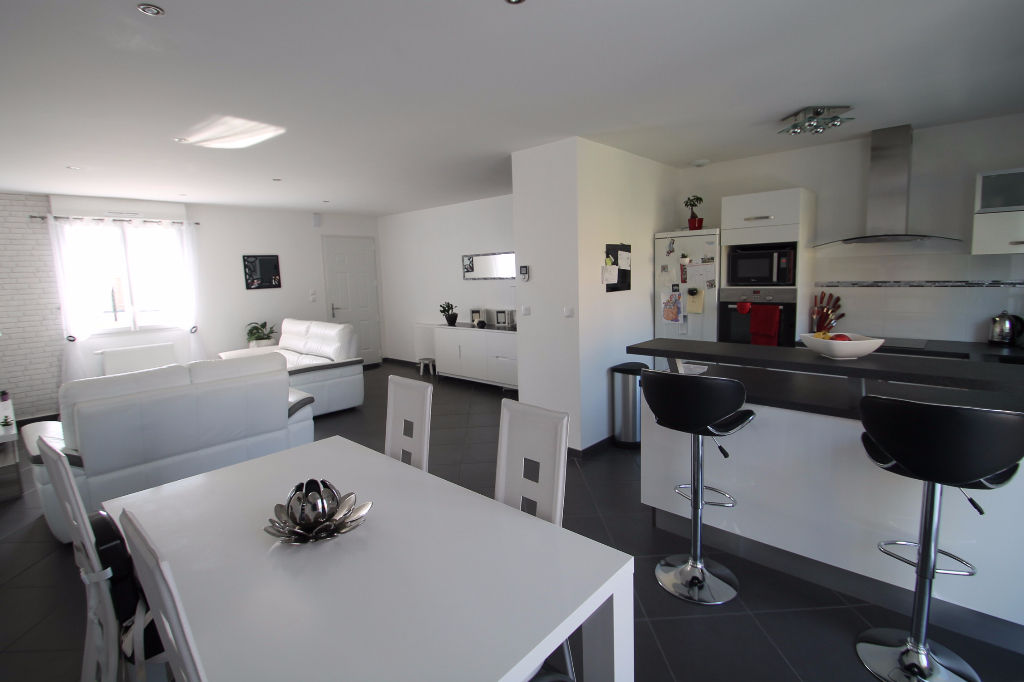 Maison Montreuil Sur Loir 5 pièce(s) 90.36 m2