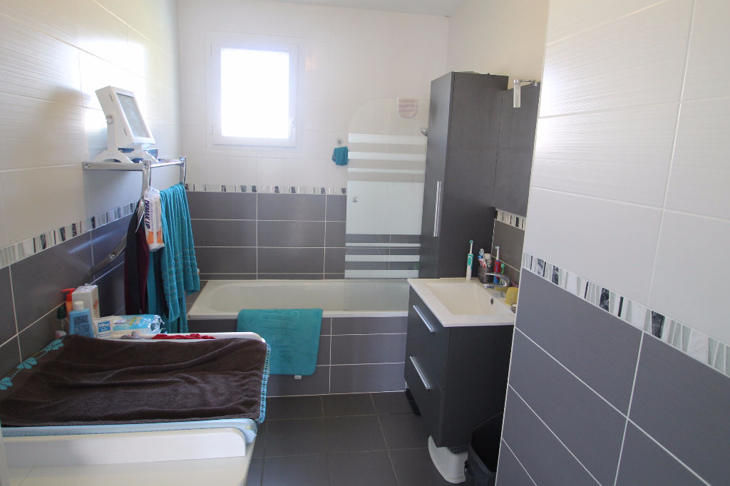 Maison Montreuil Sur Loir 5 pièce(s) 90.36 m2