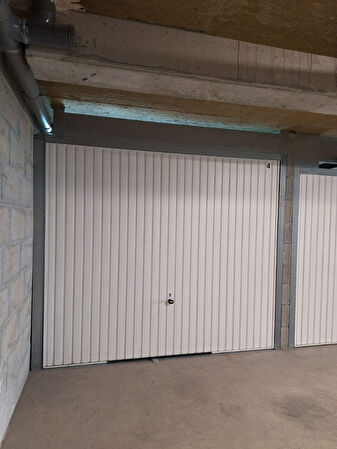 Location garage-parking à La ville es nonais (35430)
