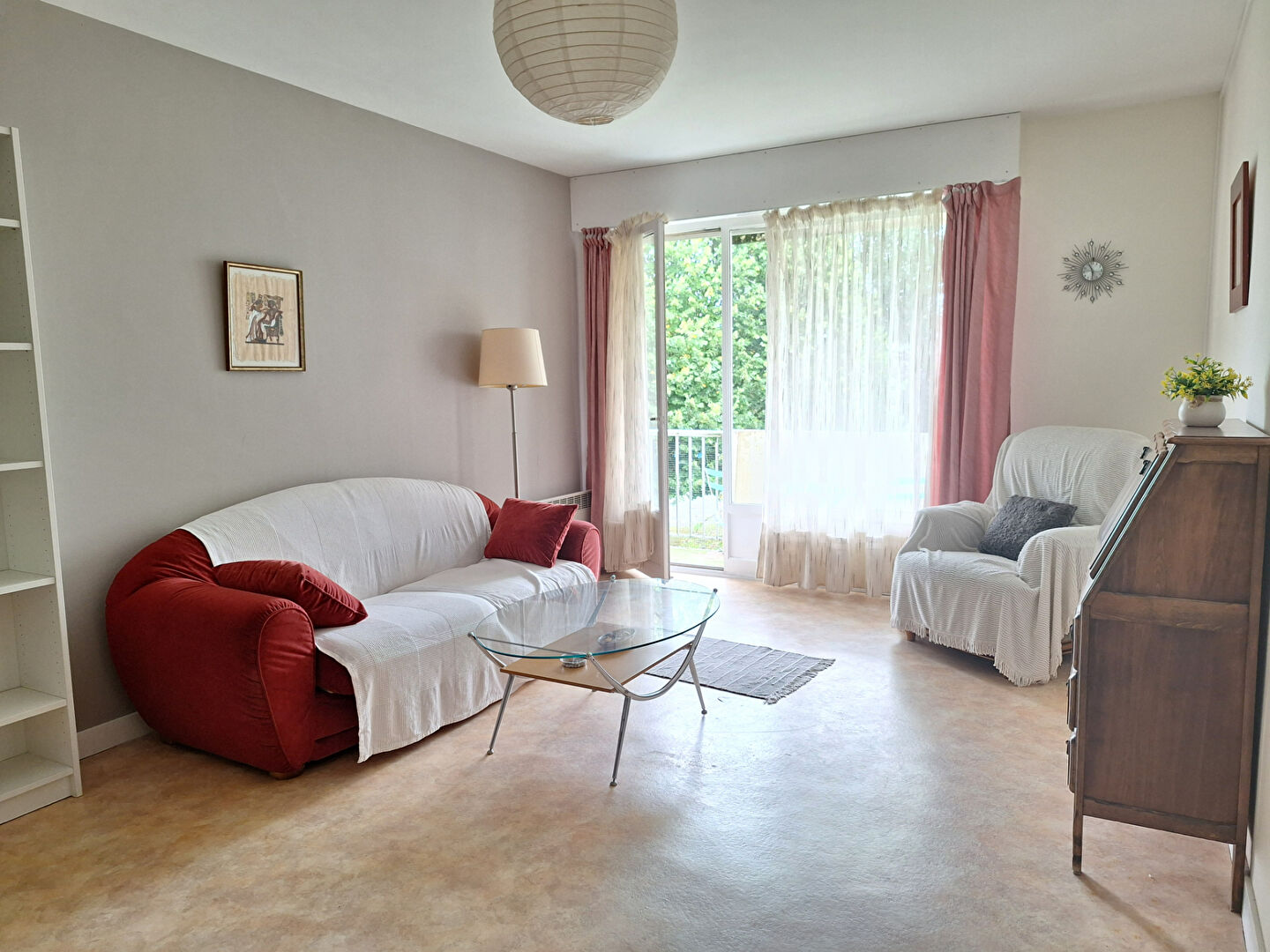 LOCATION ETUDIANTE SAINT MALO  PROCHE SAINT SERVAN Appartement  T2 meublé avec balcon, parking en sous-sol