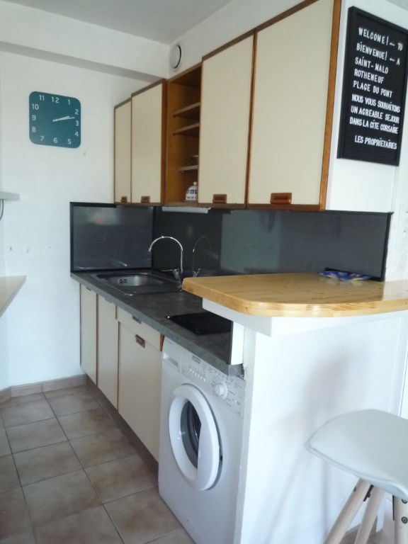 LOCATION ETUDIANTE - SAINT MALO APPARTEMENT T2 MEUBLE  EN DUPLEX  SECTEUR ROTHENEUF PROCHE IUT - LOCATION ETUDIANTE